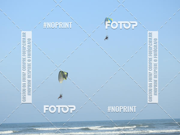 Compra tus fotos del eventoRecorde Mundial de Paramotor em Itanham En Fotop