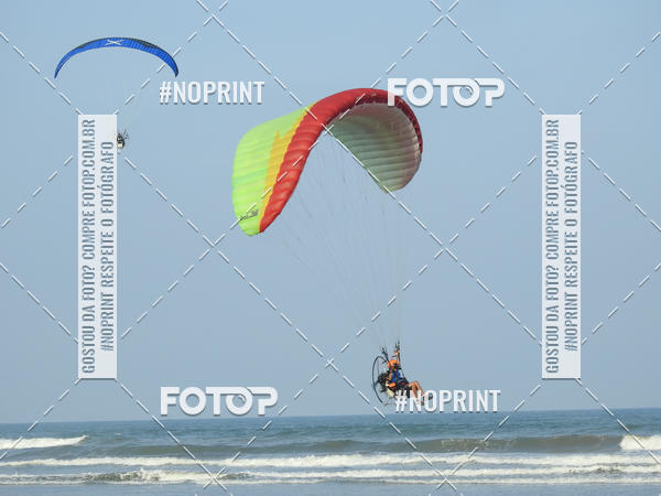 Compra tus fotos del eventoRecorde Mundial de Paramotor em Itanham En Fotop