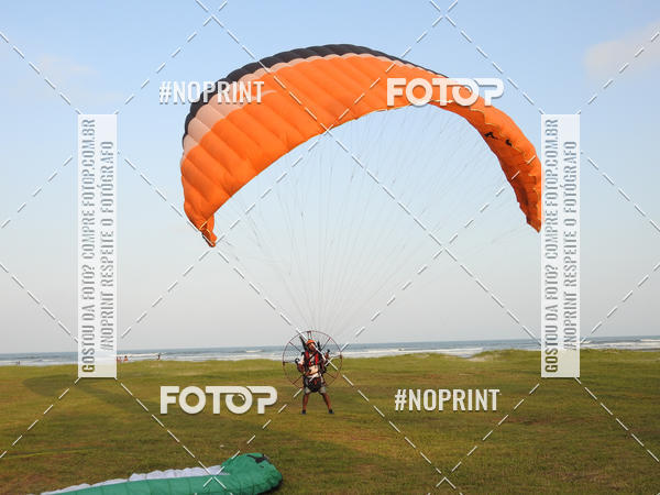 Achetez vos photos de l'vnementRecorde Mundial de Paramotor em Itanham sur Fotop
