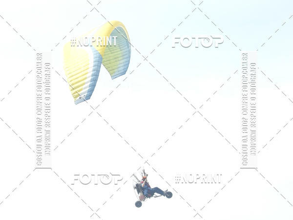 Achetez vos photos de l'vnementRecorde Mundial de Paramotor em Itanham sur Fotop