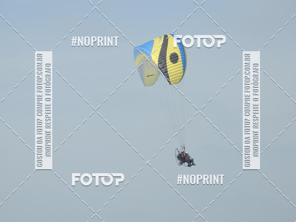 Compra tus fotos del eventoRecorde Mundial de Paramotor em Itanham En Fotop