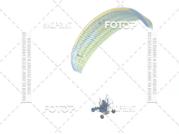 Compra tus fotos del eventoRecorde Mundial de Paramotor em Itanham En Fotop