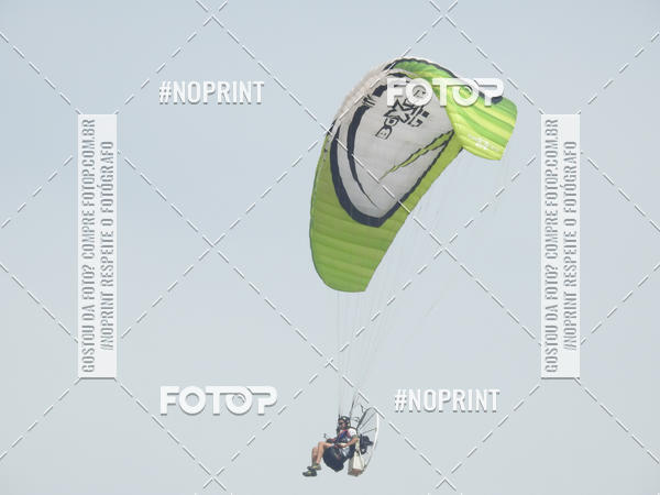 Compre suas fotos do eventoRecorde Mundial de Paramotor em Itanham no Fotop