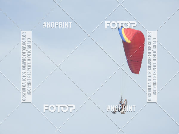 Compre suas fotos do eventoRecorde Mundial de Paramotor em Itanham no Fotop