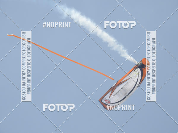 Compre suas fotos do eventoRecorde Mundial de Paramotor em Itanham no Fotop