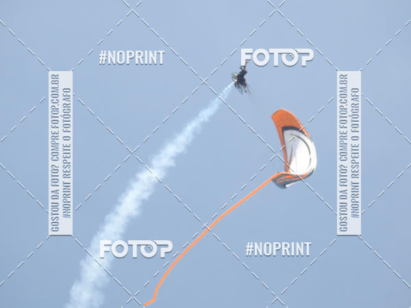 Compre suas fotos do eventoRecorde Mundial de Paramotor em Itanham no Fotop