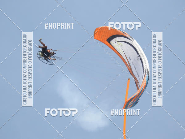 Compre suas fotos do eventoRecorde Mundial de Paramotor em Itanham no Fotop