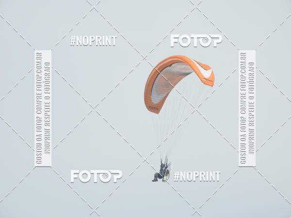 Compre suas fotos do eventoRecorde Mundial de Paramotor em Itanham no Fotop