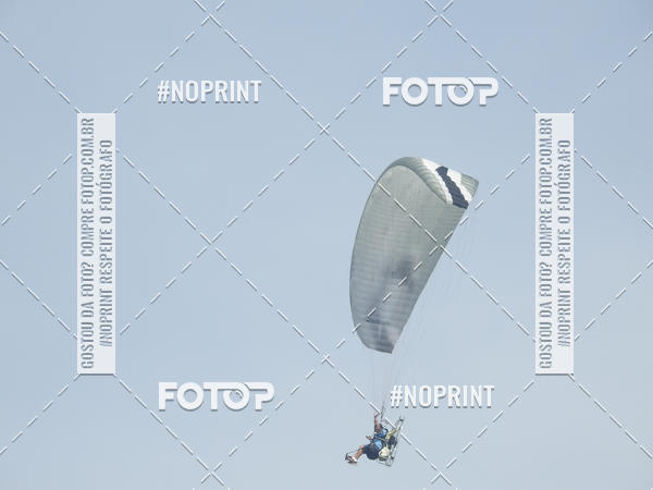 Compre suas fotos do eventoRecorde Mundial de Paramotor em Itanham no Fotop