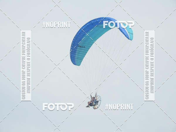 Compre suas fotos do eventoRecorde Mundial de Paramotor em Itanham no Fotop
