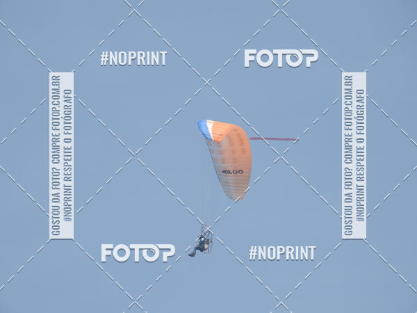 Compre suas fotos do eventoRecorde Mundial de Paramotor em Itanham no Fotop