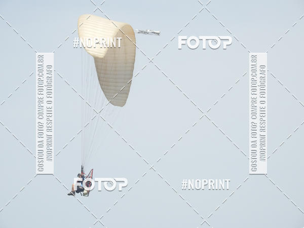 Compre suas fotos do eventoRecorde Mundial de Paramotor em Itanham no Fotop
