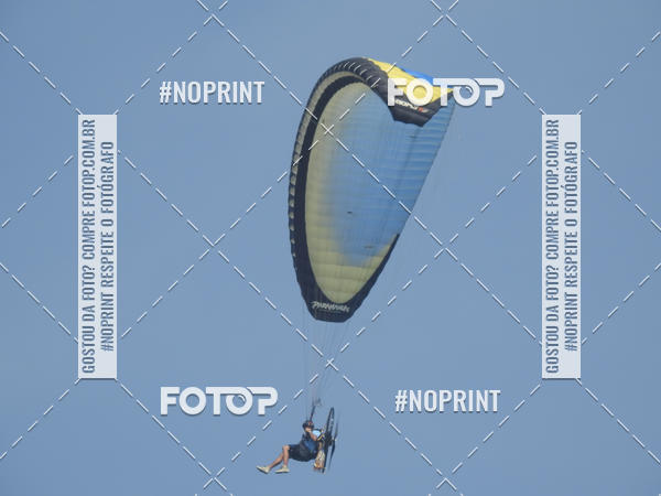 Compre suas fotos do eventoRecorde Mundial de Paramotor em Itanham no Fotop