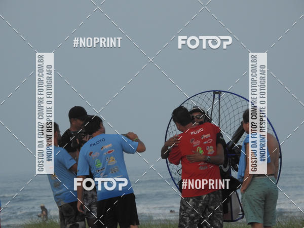 Compra tus fotos del eventoRecorde Mundial de Paramotor em Itanham En Fotop