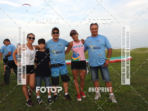 Compra tus fotos del eventoRecorde Mundial de Paramotor em Itanham En Fotop