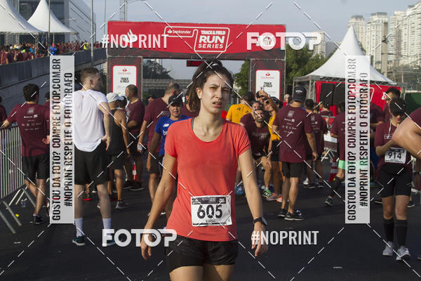 Buy your photos of the eventSantander Track & Field Run Series JK Iguatemi 2019 on Fotop