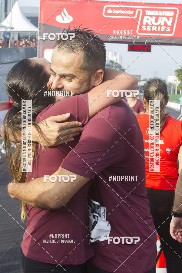 Buy your photos of the eventSantander Track & Field Run Series JK Iguatemi 2019 on Fotop