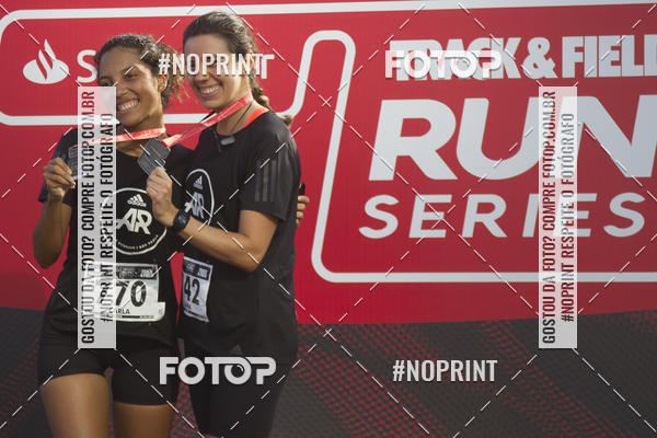Buy your photos of the eventSantander Track & Field Run Series JK Iguatemi 2019 on Fotop