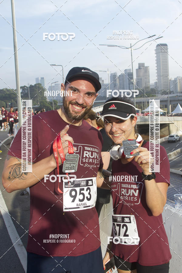Buy your photos of the eventSantander Track & Field Run Series JK Iguatemi 2019 on Fotop