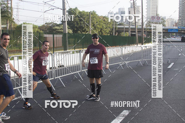 Buy your photos of the eventSantander Track & Field Run Series JK Iguatemi 2019 on Fotop