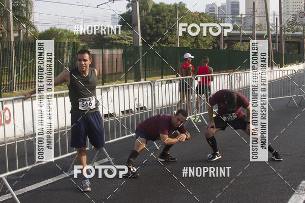 Buy your photos of the eventSantander Track & Field Run Series JK Iguatemi 2019 on Fotop