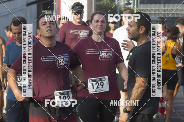 Buy your photos of the eventSantander Track & Field Run Series JK Iguatemi 2019 on Fotop
