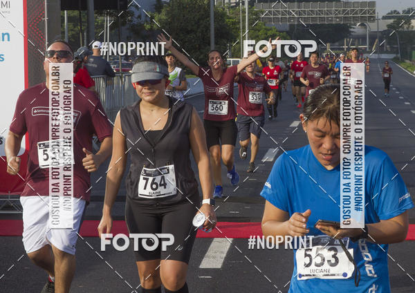 Buy your photos of the eventSantander Track & Field Run Series JK Iguatemi 2019 on Fotop