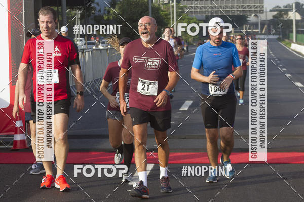 Buy your photos of the eventSantander Track & Field Run Series JK Iguatemi 2019 on Fotop
