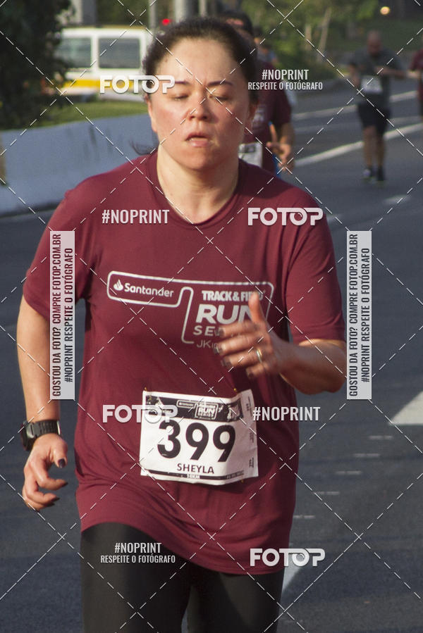 Buy your photos of the eventSantander Track & Field Run Series JK Iguatemi 2019 on Fotop