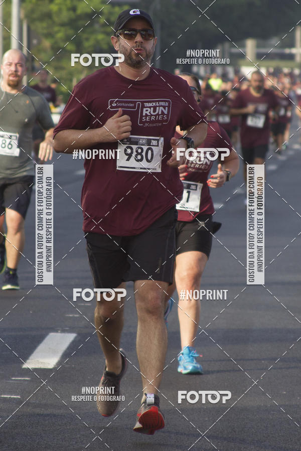 Buy your photos of the eventSantander Track & Field Run Series JK Iguatemi 2019 on Fotop