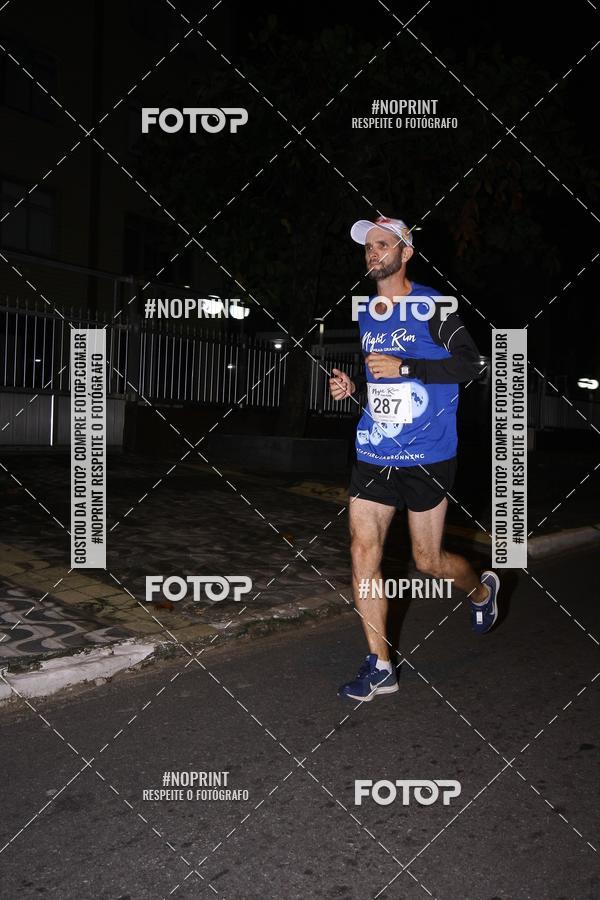 Buy your photos of the eventNight Run 5K 10K Praia Grande on Fotop
