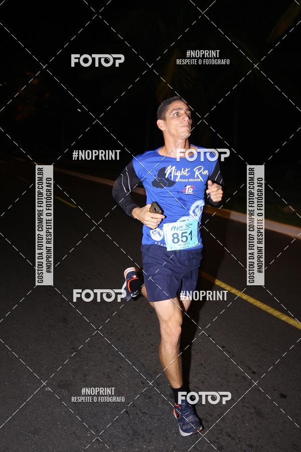 Buy your photos of the eventNight Run 5K 10K Praia Grande on Fotop