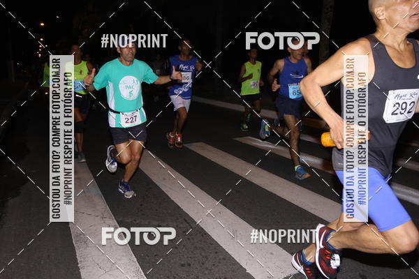 Buy your photos of the eventNight Run 5K 10K Praia Grande on Fotop