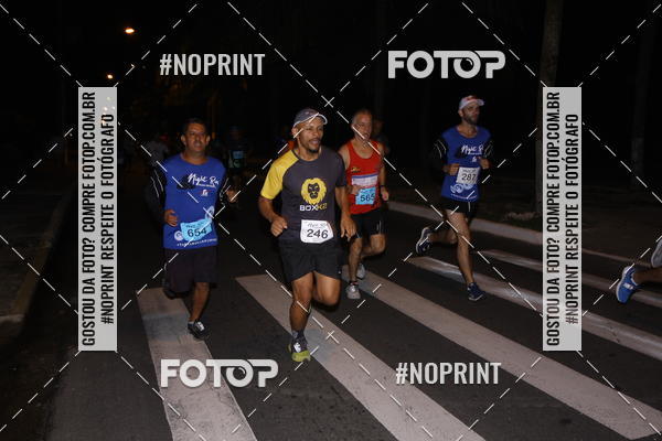 Buy your photos of the eventNight Run 5K 10K Praia Grande on Fotop