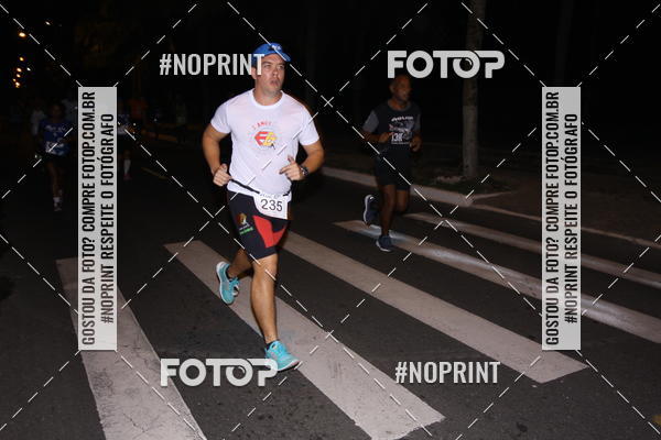 Buy your photos of the eventNight Run 5K 10K Praia Grande on Fotop