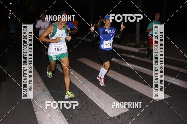 Buy your photos of the eventNight Run 5K 10K Praia Grande on Fotop