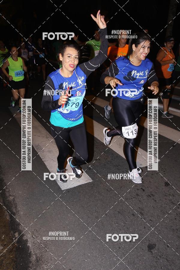Buy your photos of the eventNight Run 5K 10K Praia Grande on Fotop