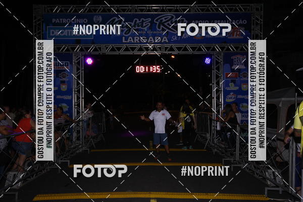 Buy your photos of the eventNight Run 5K 10K Praia Grande on Fotop