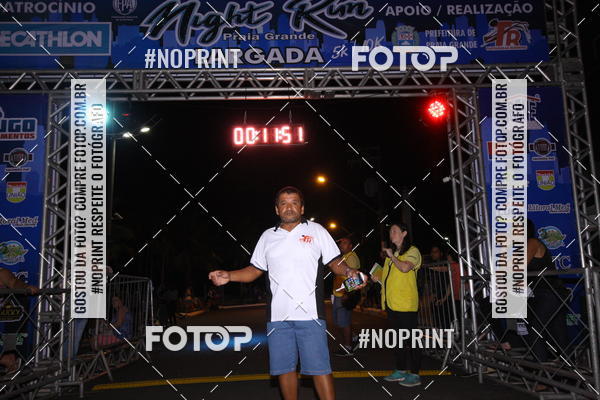 Buy your photos of the eventNight Run 5K 10K Praia Grande on Fotop