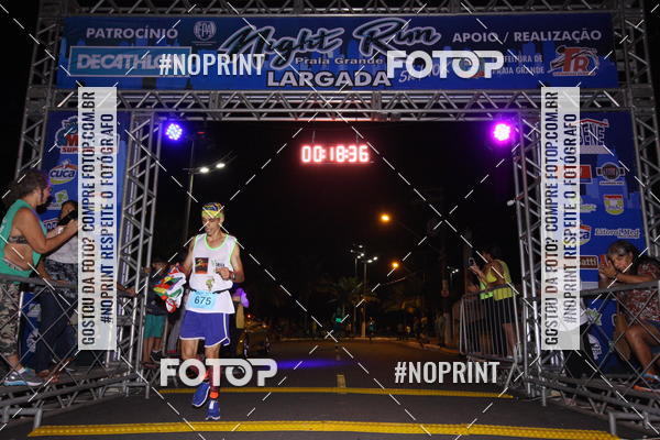 Buy your photos of the eventNight Run 5K 10K Praia Grande on Fotop