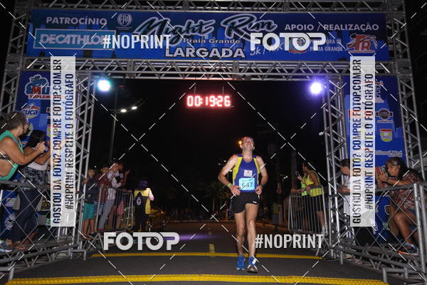 Buy your photos of the eventNight Run 5K 10K Praia Grande on Fotop