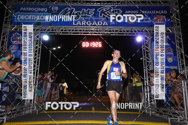 Buy your photos of the eventNight Run 5K 10K Praia Grande on Fotop