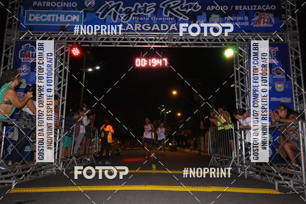 Buy your photos of the eventNight Run 5K 10K Praia Grande on Fotop