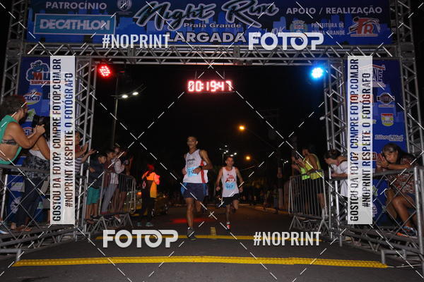 Buy your photos of the eventNight Run 5K 10K Praia Grande on Fotop