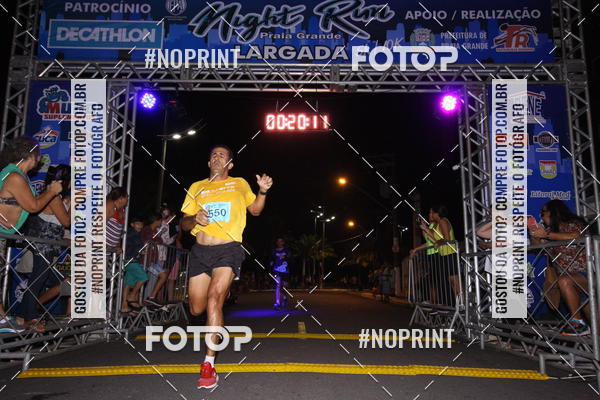 Buy your photos of the eventNight Run 5K 10K Praia Grande on Fotop