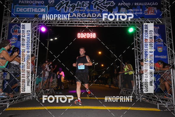 Buy your photos of the eventNight Run 5K 10K Praia Grande on Fotop