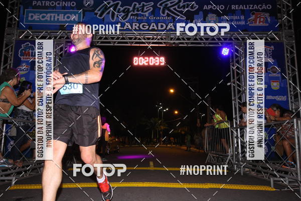 Buy your photos of the eventNight Run 5K 10K Praia Grande on Fotop