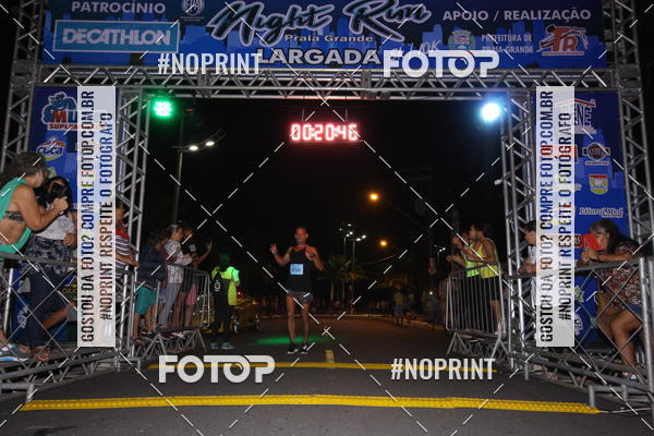 Buy your photos of the eventNight Run 5K 10K Praia Grande on Fotop