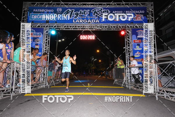 Buy your photos of the eventNight Run 5K 10K Praia Grande on Fotop