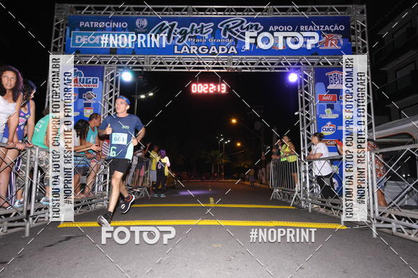 Buy your photos of the eventNight Run 5K 10K Praia Grande on Fotop